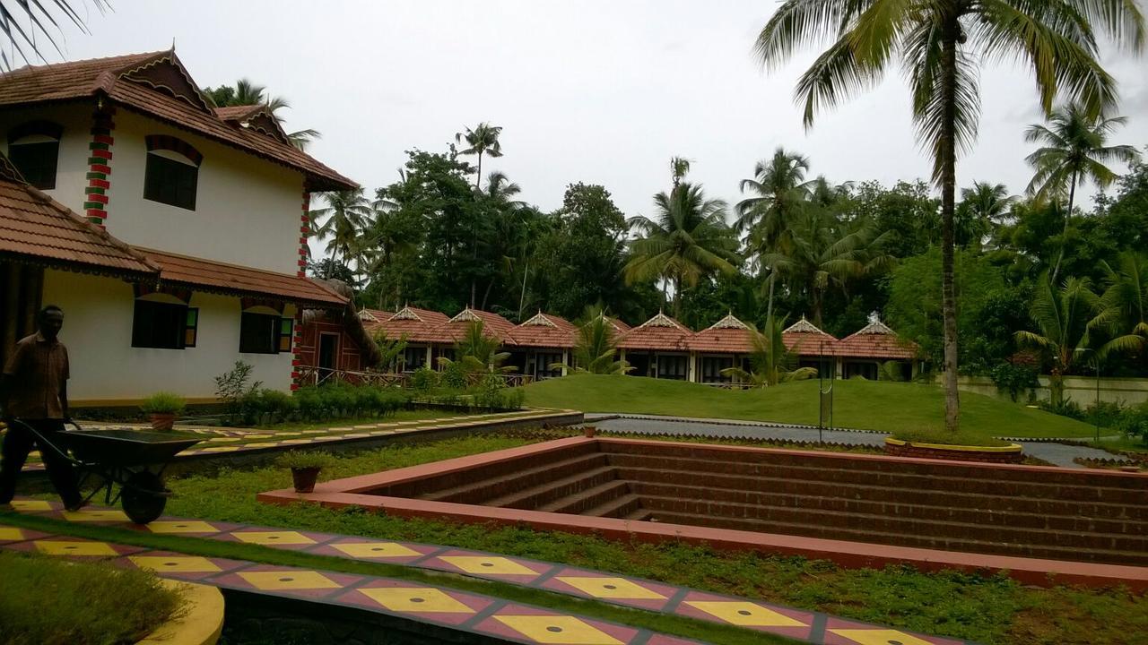 Deepanjali Wellness & Retreat Hotel Thanniyam Buitenkant foto